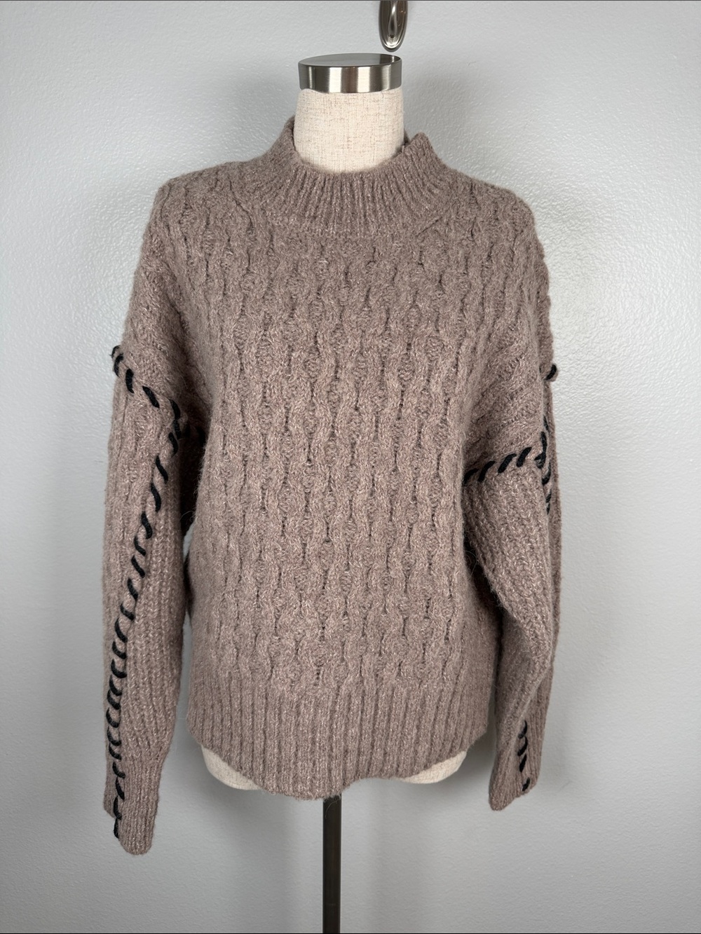 DH New York Chunky Cable Knit Mock Neck Merino Wool Sweater Whip Stitch Medium